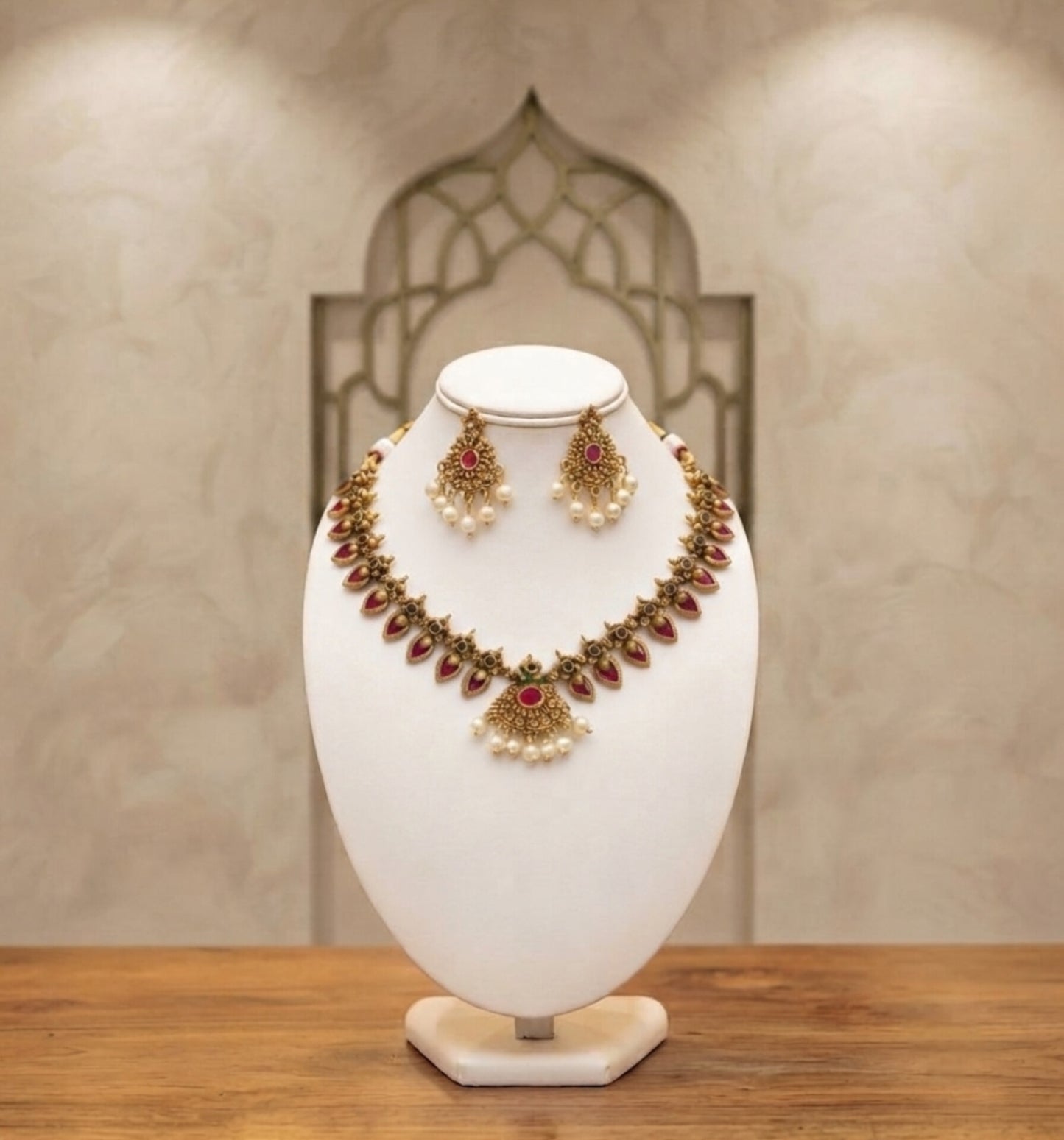 Antique Gold-Plated Red Stone Necklace Set